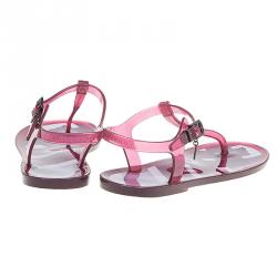 مملوكة مسبقًا صندل إصبع بربري جيلي عنابي مقاس 38