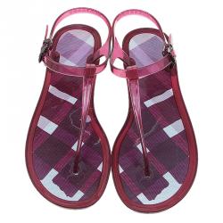 مملوكة مسبقًا صندل إصبع بربري جيلي عنابي مقاس 38