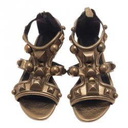 Pre Owned صندل بربري جلادياتور ميغا مرصع ذهبي مقاس 37