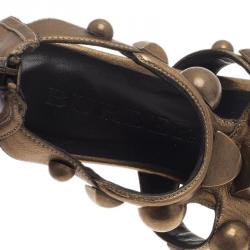 Pre Owned صندل بربري جلادياتور ميغا مرصع ذهبي مقاس 37