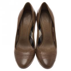 مملوكة مسبقًا Burberry Brown Leather Pumps Size 36