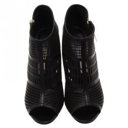 Pre Owned حذاء بوت للكاحل بربري باينتون مقدمة مفتوحة جلد أسود مقاس 38.5