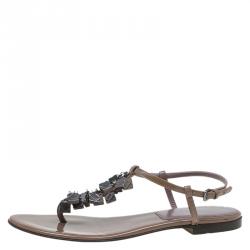 Pre Owned صندل إصبع بربري جلد بني لامع مزخرف مقاس 39