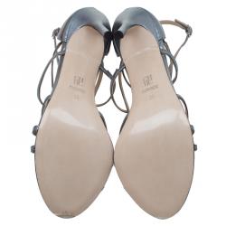Pre Owned Carolina Herrera Silver Leather Strappy Sandals Size 38 