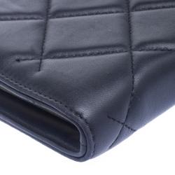 Pre Owned Carolina Herrera Black Leather Chain Clutch