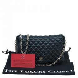 Pre Owned Carolina Herrera Black Quilted Leather Flap Bag