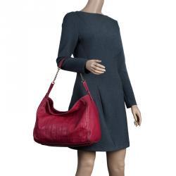 Pre Owned Carolina Herrera Magenta Monogram Leather Chain Hobo