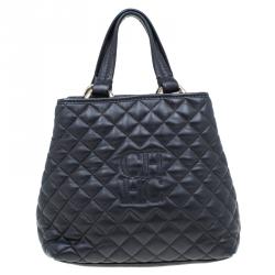 Pre Owned Carolina Herrera Black Quilted Leather Tote