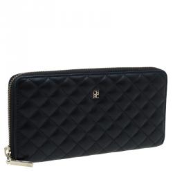 Pre Owned Carolina Herrera Black Quilted Leather Zip Around Wallet