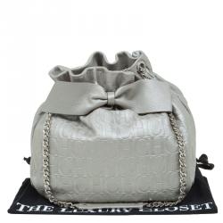 Pre Owned Carolina Herrera Silver Embossed Leather Bow Bucket Shoulder Bag