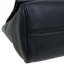 Pre Owned Carolina Herrera Black Leather Minueto Flap Bag