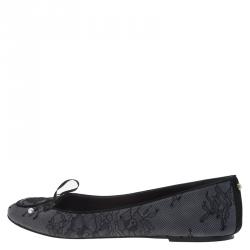 Pre Owned Carolina Herrera Grey Lace Ballet Flats Size 38