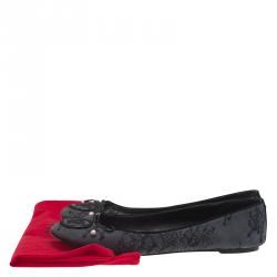 Pre Owned Carolina Herrera Grey Lace Ballet Flats Size 38