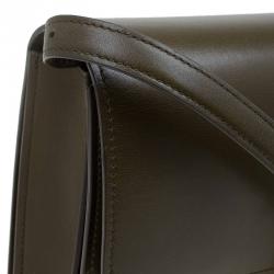 Pre Owned Celine Olive Green Leather Medium Classic Box Shoulder Bag