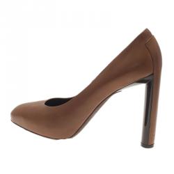 Pre Owned Celine Brown Leather Pumps Size 38 
