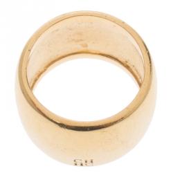 مملوكة مسبقًا Carolina Herrera Logo Gold Tone Wide Band Ring Size 56