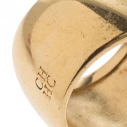 مملوكة مسبقًا Carolina Herrera Logo Gold Tone Wide Band Ring Size 56