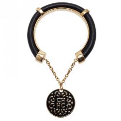 Pre Owned Carolina Herrera CH Black Leather Pendant Gold Tone Cuff Bracelet