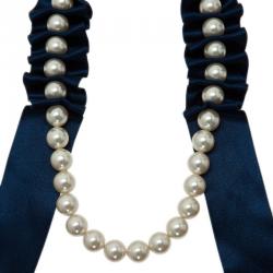 Pre Owned Carolina Herrera CH Faux Pearl Blue Ribbon Necklace