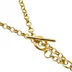 Pre Owned قلادة CH كارولينا هيريرا طويلة لون ذهبي دلاية حلية شعار