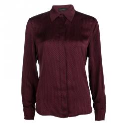 مملوكة مسبقًا قميص سي أتش كارولينا هيريرا حرير أحمر مطبوع بالشعار أزرار أمامية L