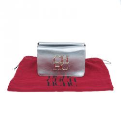 مملوكة مسبقًا حقيبة كلتش سي أتش كارولينا هريرا جلد فضي