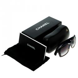 Pre Owned نظارة شمسية شانيل 5236 مربعة ترتواز زرقاء