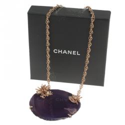 Pre Owned قلادة شانيل ستاربرست بدلاية إيغات دائرية أبيض وأزرق CC