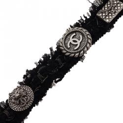 Pre Owned أسورة شانيل CC تويد أسود مرصعة