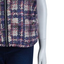 Pre Owned جاكيت شانيل نايلون مطبوع بلا أكمام بوجهين L