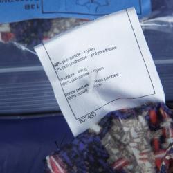 Pre Owned جاكيت شانيل نايلون مطبوع بلا أكمام بوجهين L