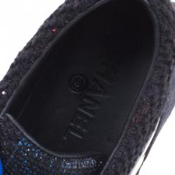 Pre Owned حذاء رياضي شانيل رانواي سويدي وتويد اسود ميتاليك مقاس 41