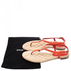 Pre Owned صندل بإصبع شانيل سيور T زخرفة CC سويدي برتقالي مقاس 38