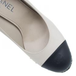 Pre Owned Chanel Beige Leather CC Cap Toe Chain Detail Platform Pumps Size 39.5