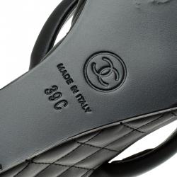 مملوكة مسبقًا صندل روكي شانيل بشريط كاحل وسوار جلد مبطن أسود مقاس 39