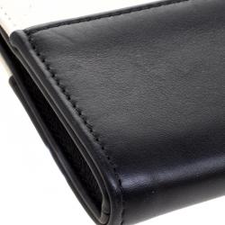 مملوكة مسبقًا Chanel Off White/Black Quilted Leather Small Drawing Portfolio Bag