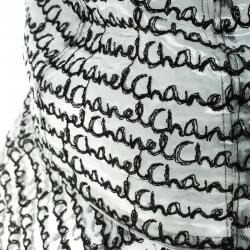 Pre Owned قبعة شانيل كلوشيه مزخرفة شعار مونوكروم L