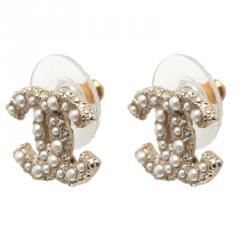 Pre Owned Chanel CC Faux Pearl Gold Tone Stud Earrings
