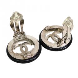Pre Owned Chanel CC Round Black Resin Silver Tone Clip Earrings