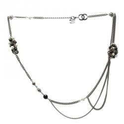 Pre Owned عقد شانيل حزام CC لؤلؤ صناعي وكريستال فضي اللون طول