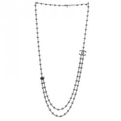 مملوكة مسبقًا Chanel CC Faux Pearl Necklace