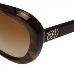 مملوكة مسبقًا نظارة شمسية شانيل تورتويزعين الق طة كبيرة