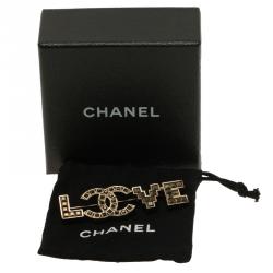 مملوكة مسبقًا Chanel CC Love Brooch