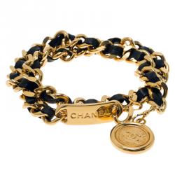 مملوكة مسبقًا حزام شانيل ميداليون سلسلة CC وجلد أسود 64 سم