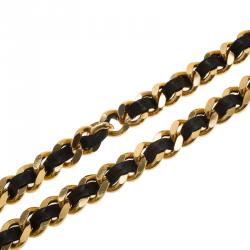 مملوكة مسبقًا حزام شانيل ميداليون سلسلة CC وجلد أسود 64 سم