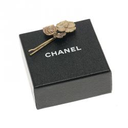 Pre Owned Chanel CC Camellia Enamel Gold Tone Hair Pin
