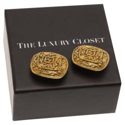 مملوكة مسبقًا أقراط شانيل فينتاج مشبك شكل معين ذهبي اللون