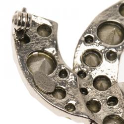 مملوكة مسبقًا Chanel CC Crystals Silver Tone Medium Pin Brooch
