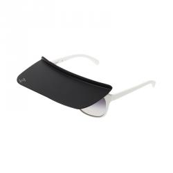 Pre Owned نظارة شمسية شانيل شيلد S1476 71046 بحاجب شمسي بيضاء