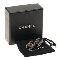 مملوكة مسبقًا أقراط شانيل CC بكلبسات حرفي CC بلون رصاصي 